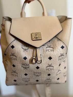 MCM Small Stark Backpack Visetos Beige/Cognac – Authentic